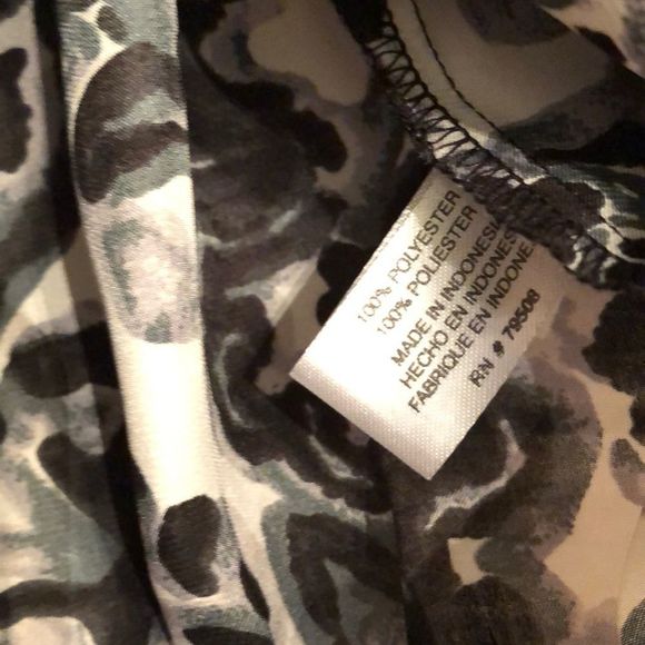 Violet & Claire top 2X - Picture 5 of 5